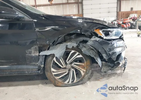 2021 Volkswagen Jetta 1.4T Sel z USA, uszkodzony, nr VIN 3VWE57BU0MM093120